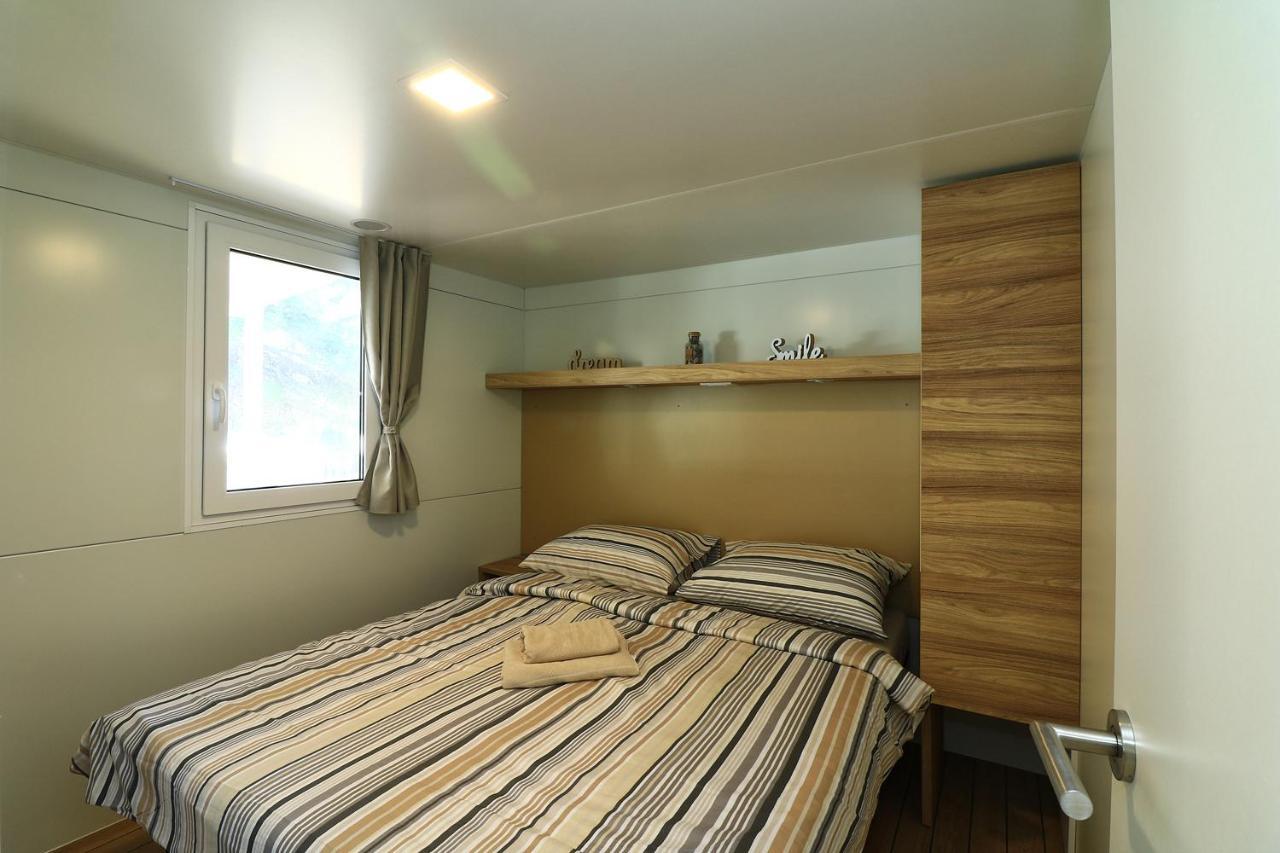 Mobil Homes Malufi 266 Jezera Exterior photo