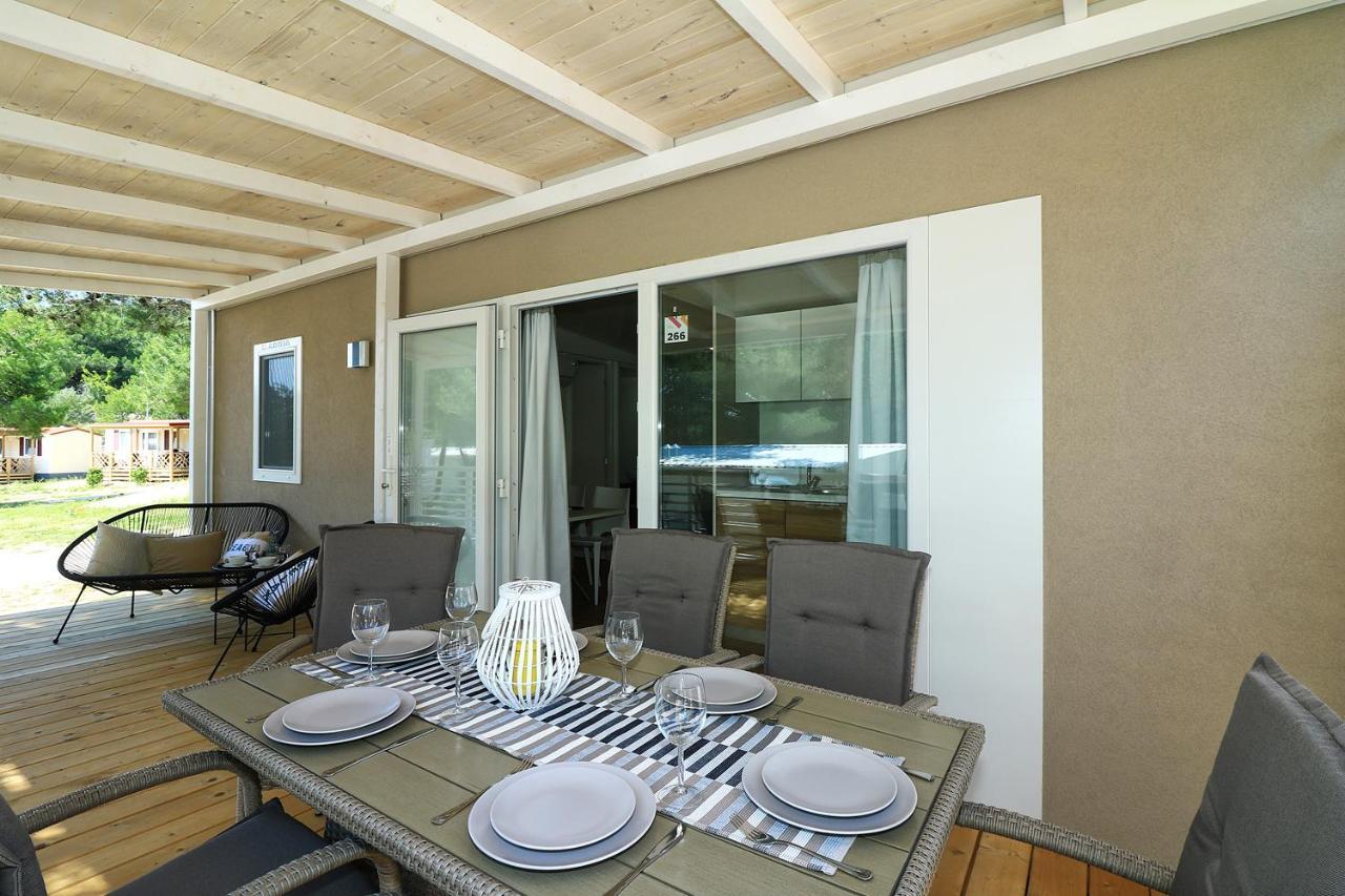 Mobil Homes Malufi 266 Jezera Exterior photo