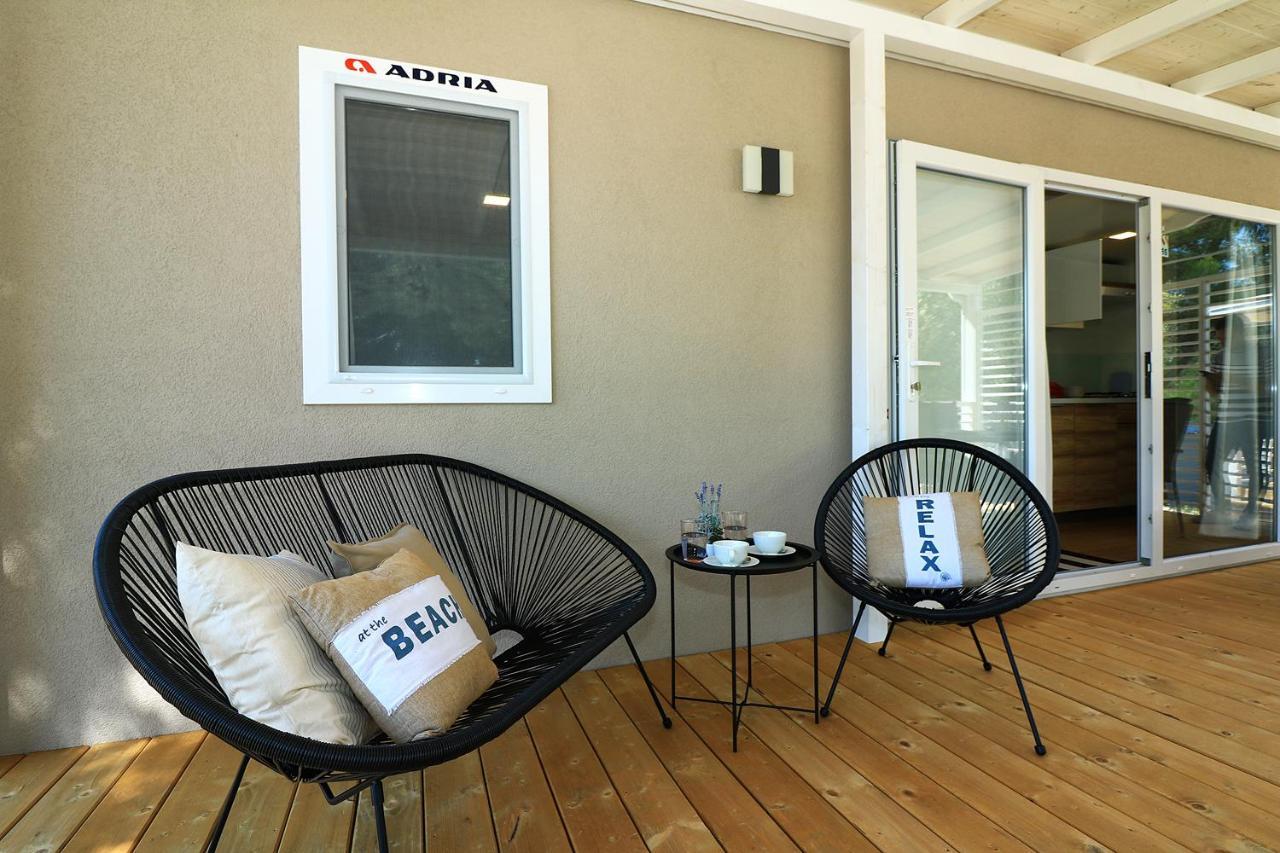 Mobil Homes Malufi 266 Jezera Exterior photo